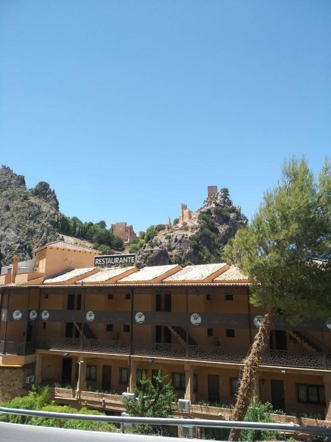Alojamiento Mirador Del Castillo La Iruela Kültér fotó